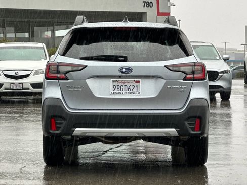 Used 2022 Subaru Outback Limited XT image 8