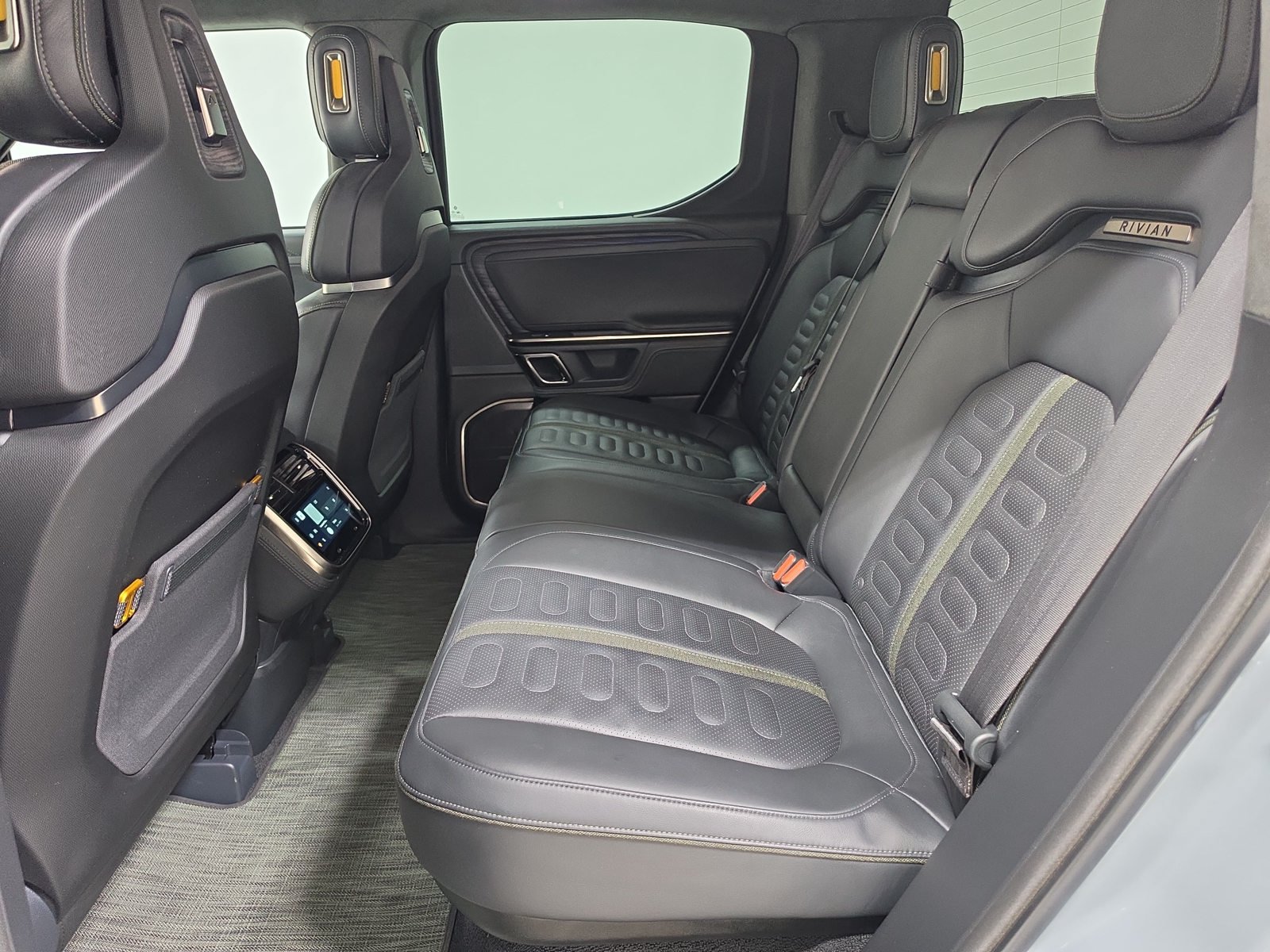 Used 2022 Rivian R1T Adventure AWD/4WD image 21