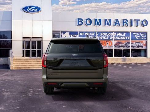 New 2027 Ford Expedition Platinum w/ Stealth Appearance Package AWD/4WD image 7