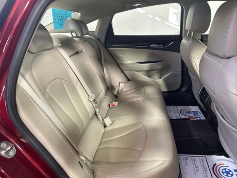Used 2017 Buick LaCrosse Essence image 31