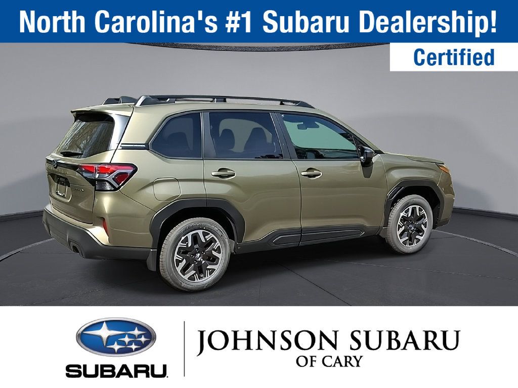 Used 2026 Subaru Forester Premium AWD/4WD image 4
