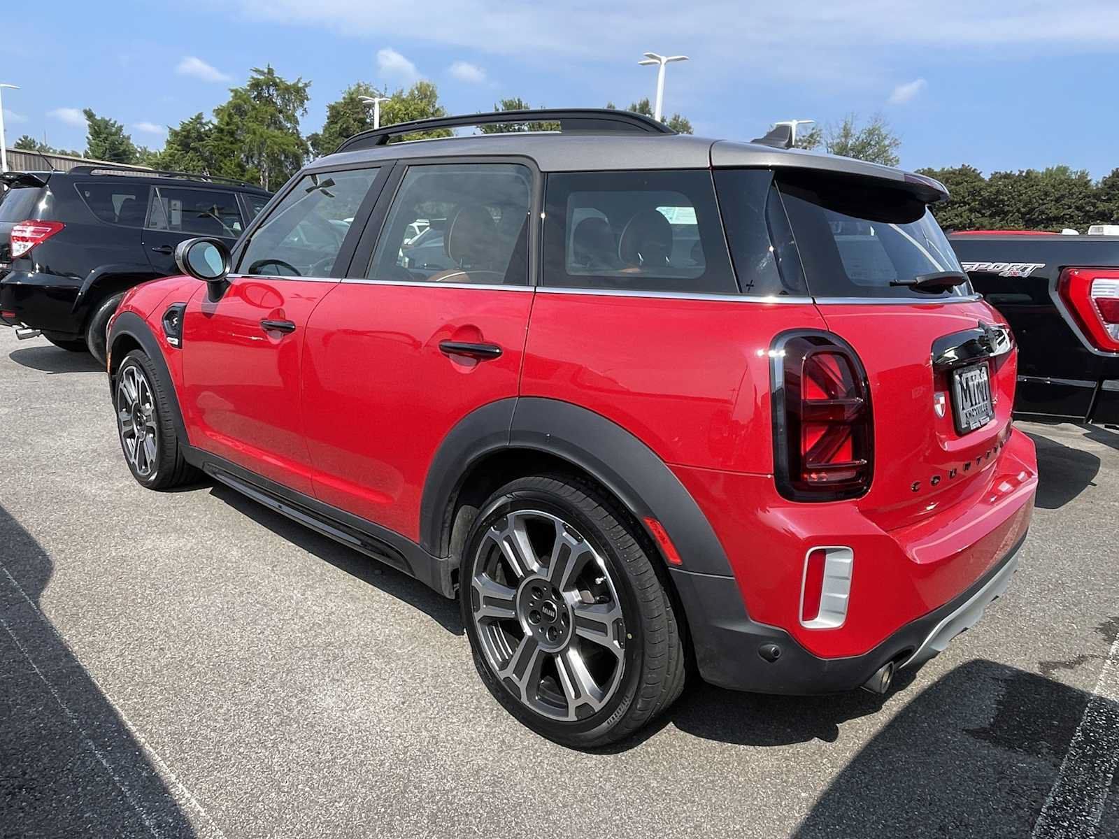 Used 2024 MINI Cooper Countryman S FWD image 3
