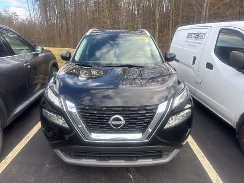 Certified 2023 Nissan Rogue SV w/ SV Premium B Package image 2
