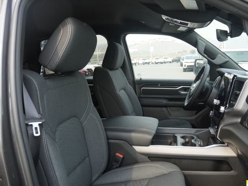 New 2026 RAM 1500 4x4 Crew Cab image 22