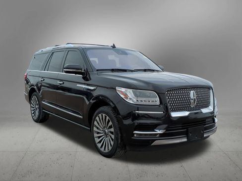 Used 2019 Lincoln Navigator L Reserve w/ Cargo Package image 8