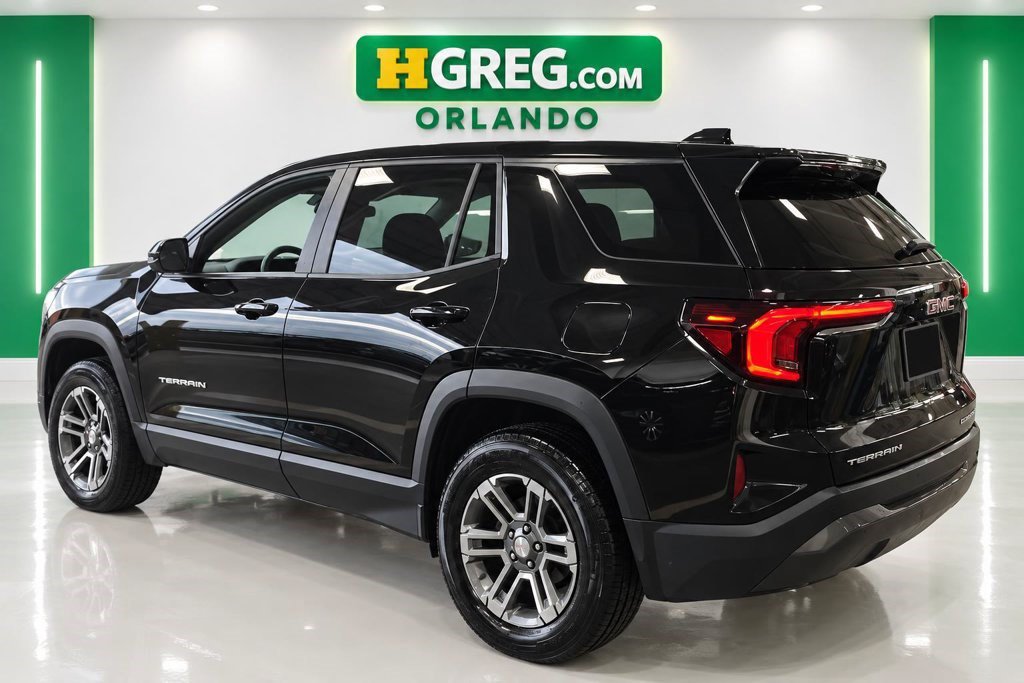 Used 2026 GMC Terrain Elevation FWD image 2