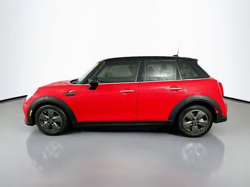 Used 2022 MINI Cooper 4-Door Hardtop image 8