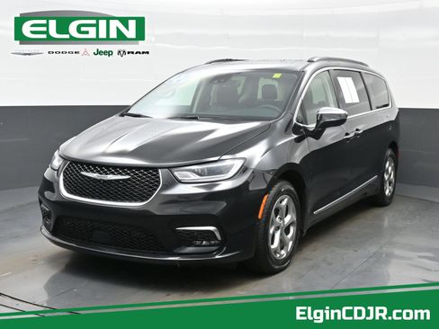 Used 2022 Chrysler Pacifica Limited FWD image 1