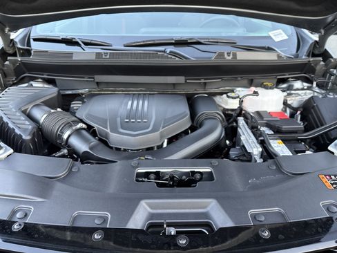Used 2026 Chevrolet Traverse RS w/ LPO, Floor Liner Package FWD image 36
