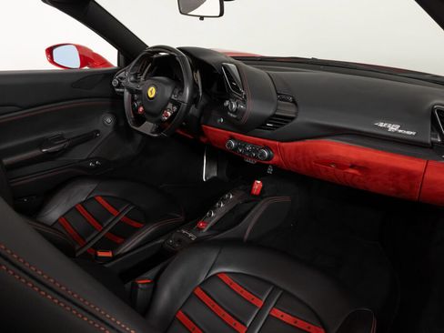 Used 2018 Ferrari 488 Spider RWD image 37