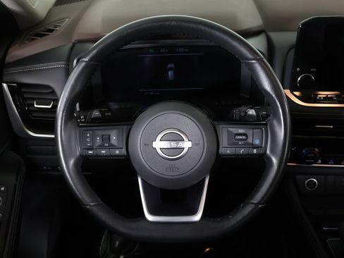 Used 2023 Nissan Rogue Platinum AWD/4WD image 40