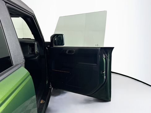 Used 2024 Ford Bronco Badlands w/ Sasquatch Package image 32