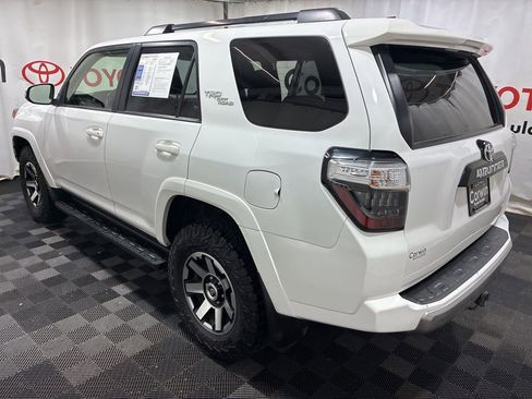 Used 2021 Toyota 4Runner TRD Off-Road Premium AWD/4WD image 5