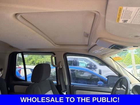 Used 2007 Ford Explorer Sport Trac Limited AWD/4WD image 9