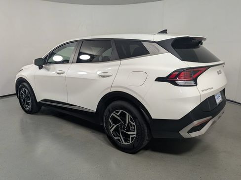 Used 2023 Kia Sportage LX FWD image 5