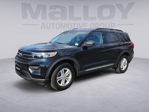 Used 2020 Ford Explorer XLT image 1