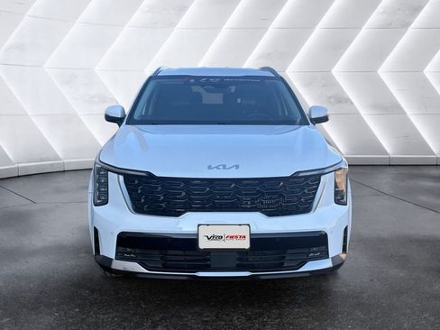Used 2024 Kia Sorento EX FWD image 2