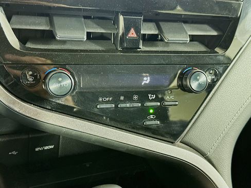 Used 2024 Toyota Camry XSE image 23