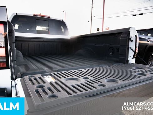 Used 2025 Nissan Frontier S w/ S Utility Package image 6