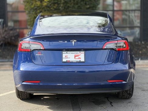 Used 2022 Tesla Model 3 Standard Range image 14