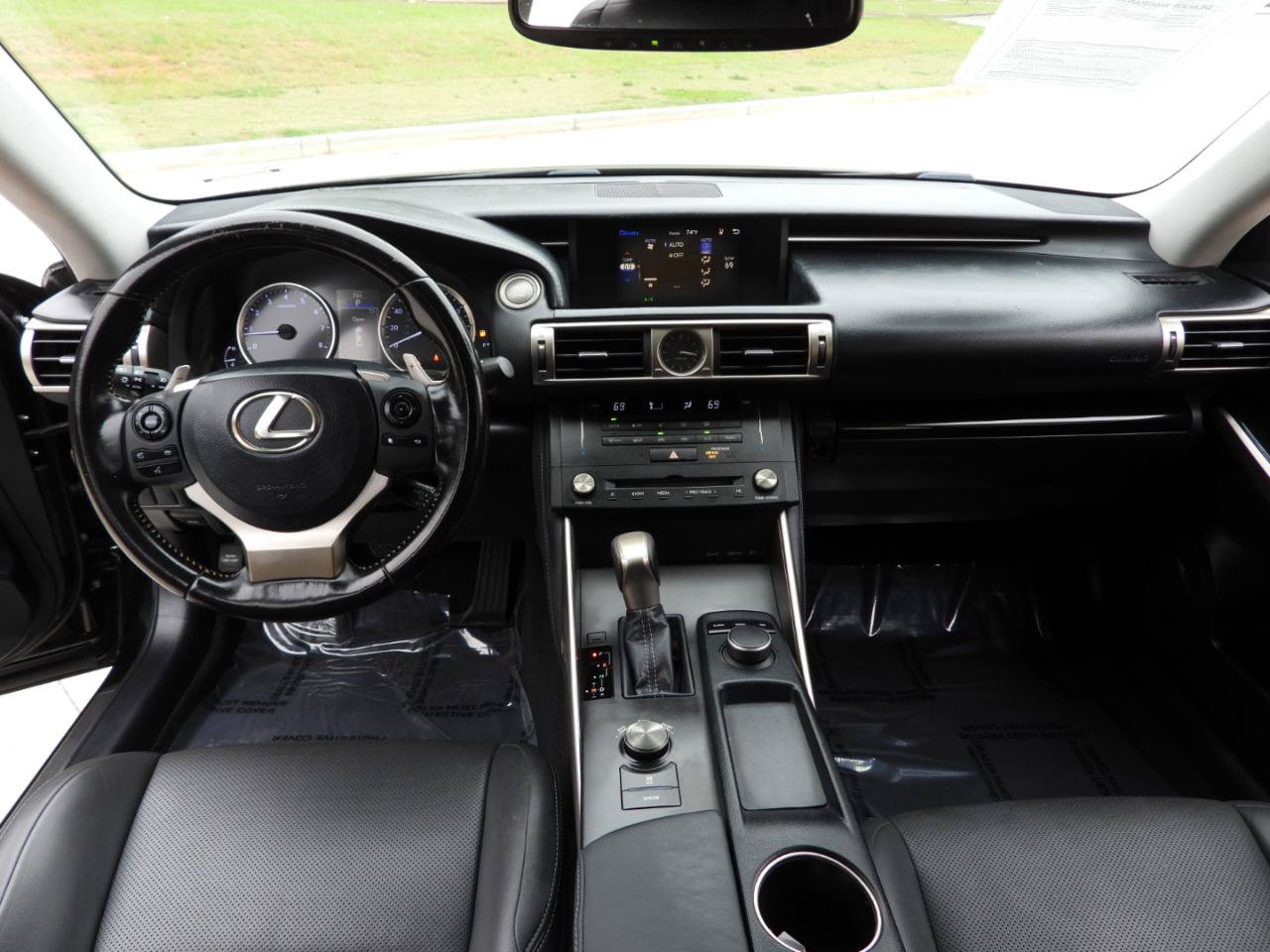 Used 2015 Lexus IS 250 RWD image 41
