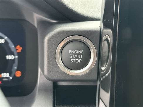 Used 2025 Toyota 4Runner Limited image 11