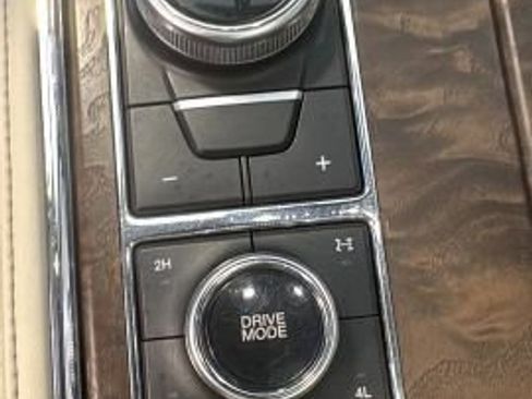 Used 2018 Ford Expedition Max Platinum AWD/4WD image 28