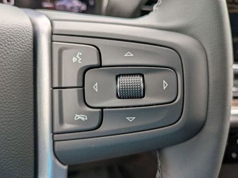 New 2025 GMC Sierra 1500 SLE w/ Preferred Package image 16