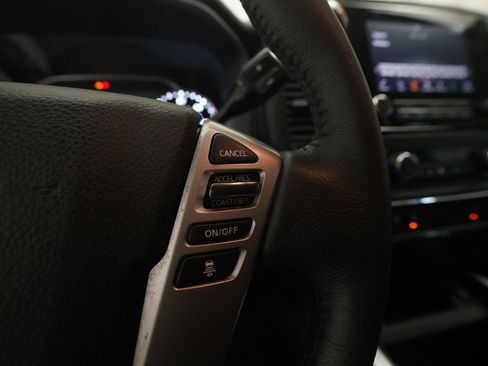 Used 2024 Nissan Titan SV w/ SV Convenience Package AWD/4WD image 18