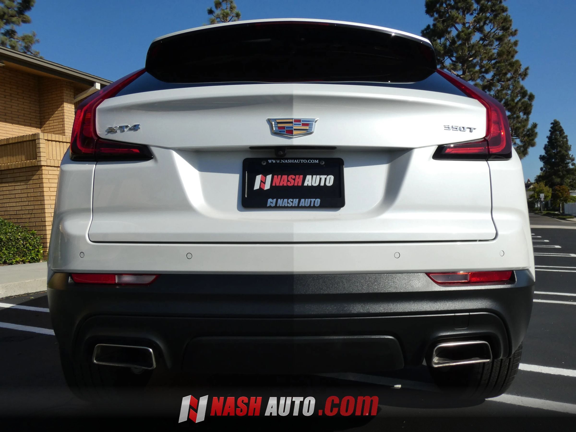 Used 2023 Cadillac XT4 Luxury w/ Cold Weather Package FWD image 10