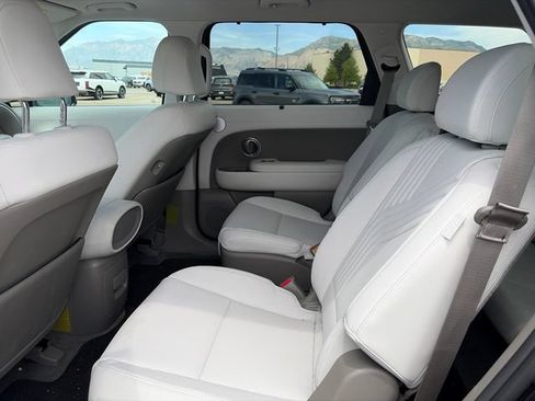 Used 2026 Hyundai Palisade SEL AWD/4WD image 21