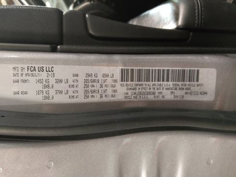 Used 2019 Jeep Grand Cherokee Limited image 33