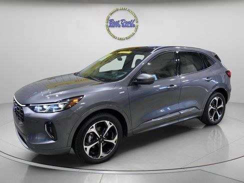 Used 2023 Ford Escape ST-Line Elite w/ Premium Technology Package AWD/4WD image 1