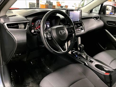 Used 2022 Toyota Corolla Cross LE w/ Moonroof Package image 18