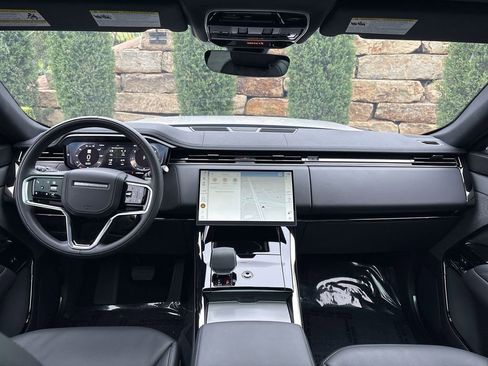 Certified 2024 Land Rover Range Rover Sport SE AWD/4WD image 12