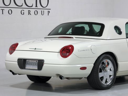 Used 2002 Ford Thunderbird image 42
