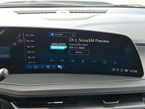 Used 2024 Cadillac XT4 Premium Luxury image 20