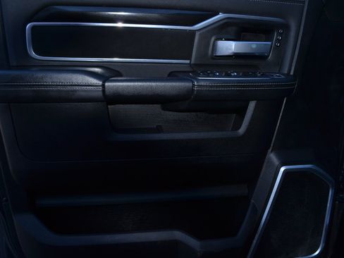 Used 2022 RAM 2500 Laramie image 8