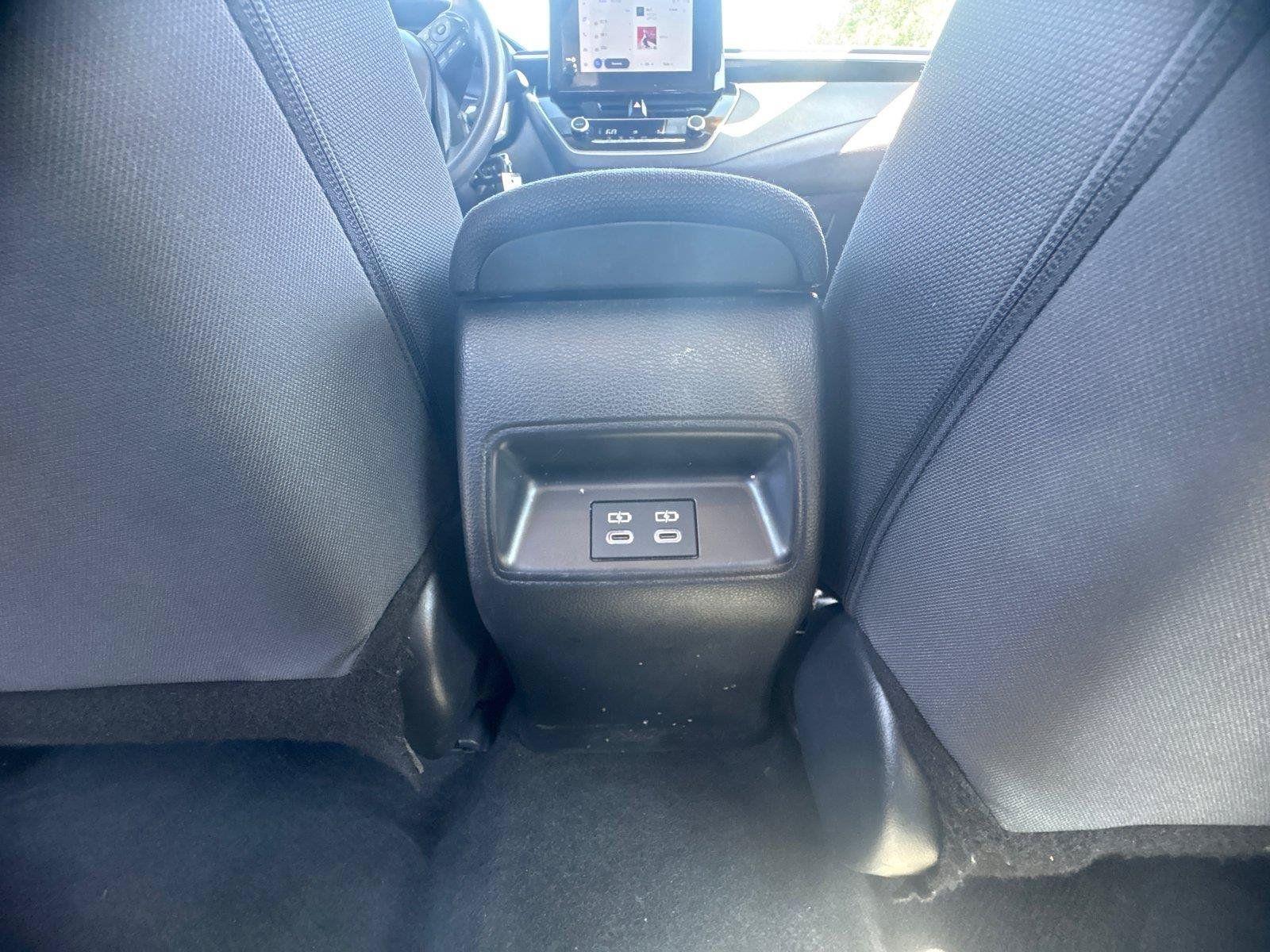 Used 2025 Toyota Corolla LE FWD image 14