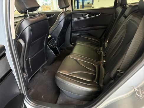 Used 2023 Lincoln Nautilus AWD w/ Premium Package image 28