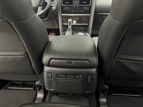 Used 2024 Nissan Armada Platinum w/ Captain's Chairs Package image 25