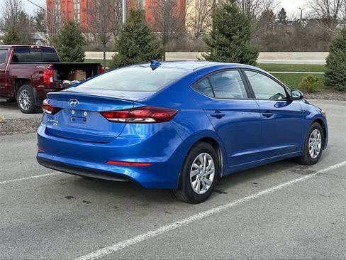 Used 2017 Hyundai Elantra SE image 27