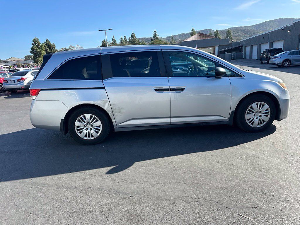 Used 2014 Honda Odyssey LX image 4