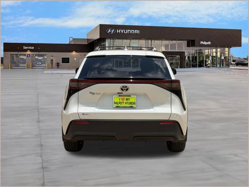 Used 2024 Toyota bZ4X FWD w/ Weather Package image 10