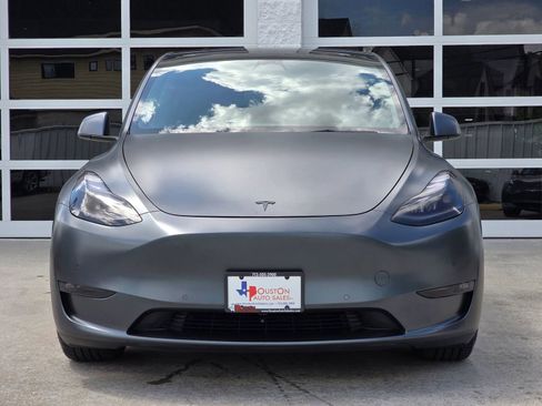 Used 2021 Tesla Model Y Performance image 10