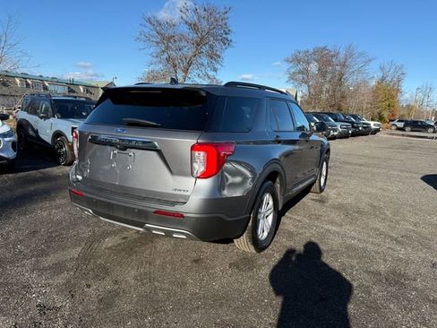 Used 2023 Ford Explorer XLT w/ Equipment Group 202A image 27