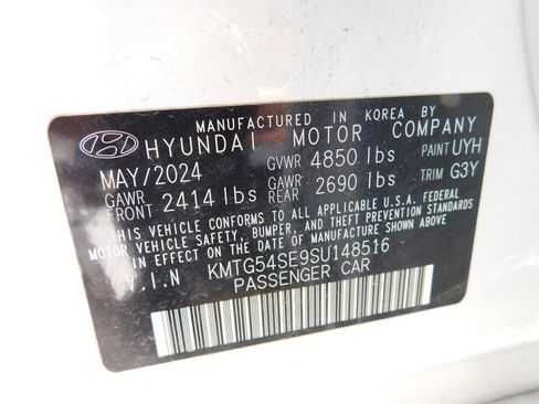 Used 2025 Genesis G70 3.3T Advanced image 33