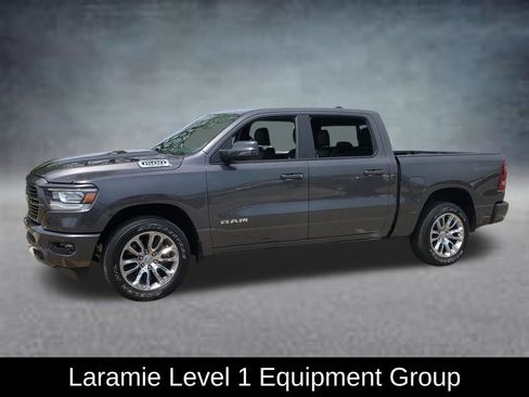 Used 2023 RAM 1500 Laramie AWD/4WD image 7