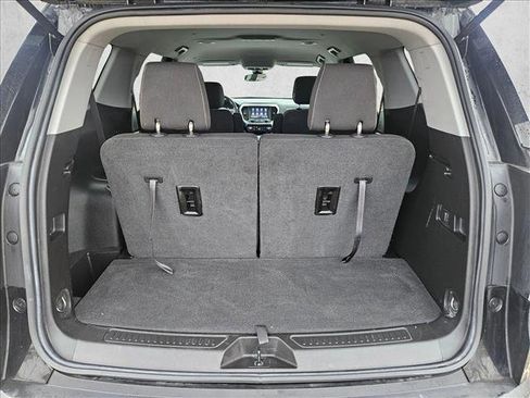 Certified 2023 GMC Acadia SLE w/ LPO, Floor Liner Package image 19