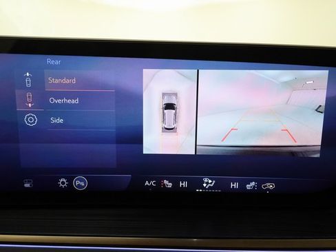 Used 2024 Buick Envision Avenir image 17